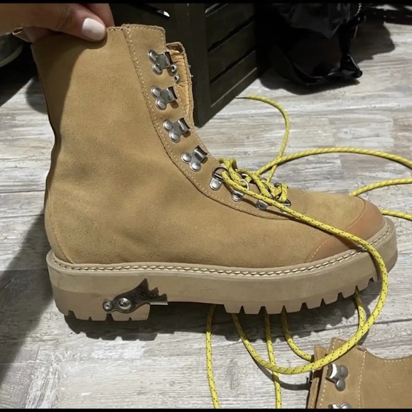 Off White hiking boot - Picture 3 of 3